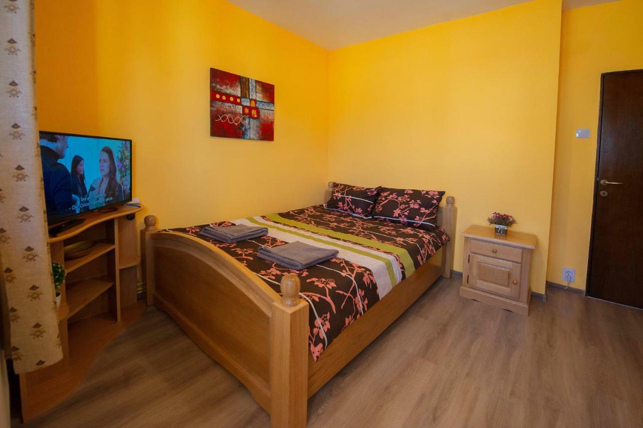 Luna Apartment Brașov Exterior foto